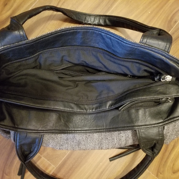 Warehouse one purse - Picture 4 of 4